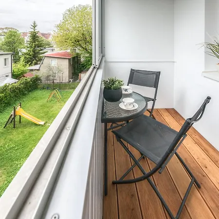 Апартаменти Navy Blue By Northside *